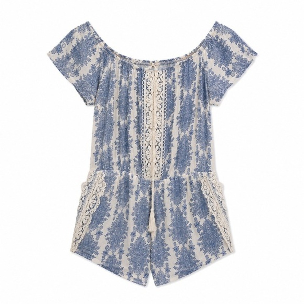 Flying Tomato Blue White Medallion Print Lace Trim Romper Large